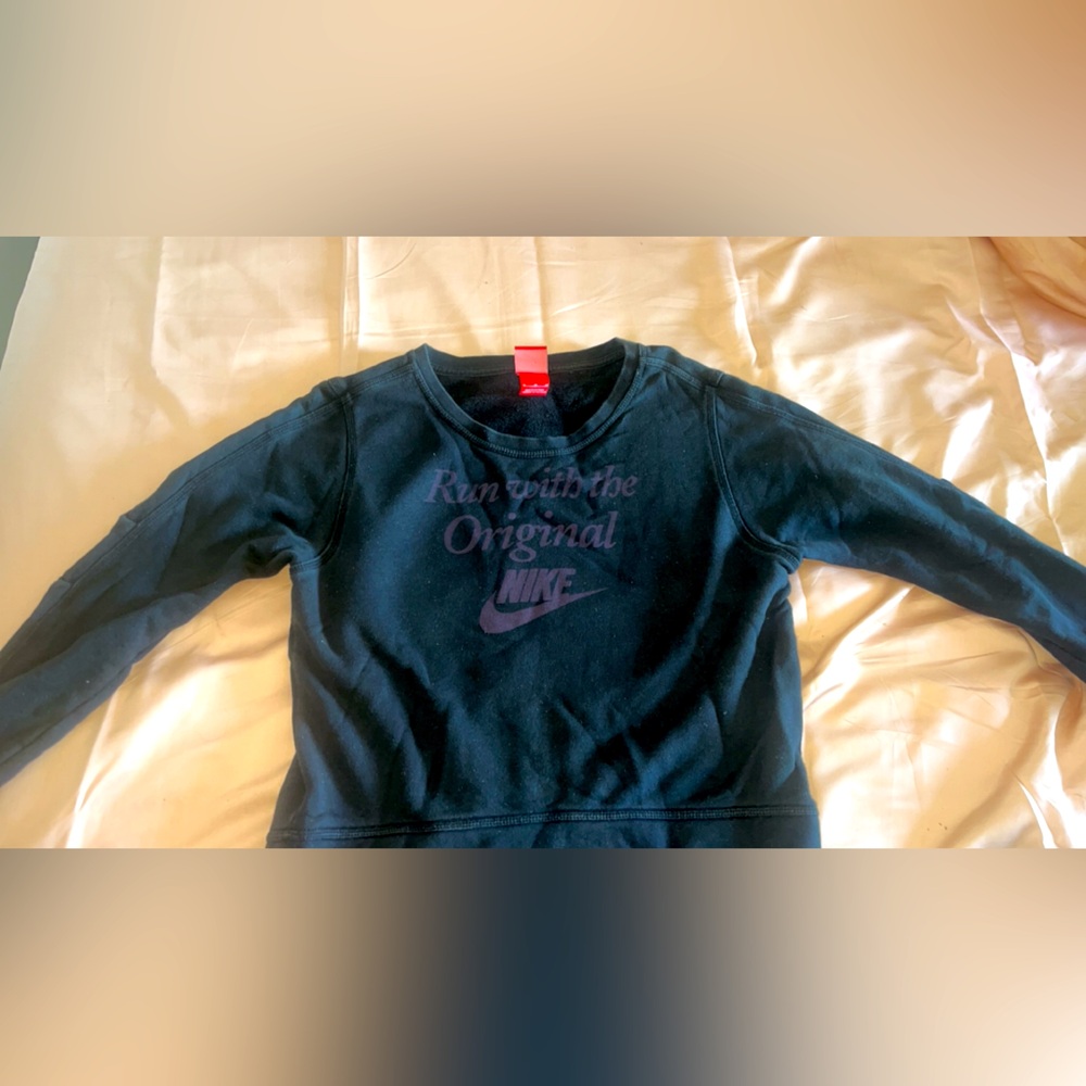 Nike Run With The Original Sweater Pullover Black Womens Medium